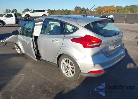 2016 Ford Focus Se z USA, uszkodzony, nr VIN 1FADP3K29GL257976